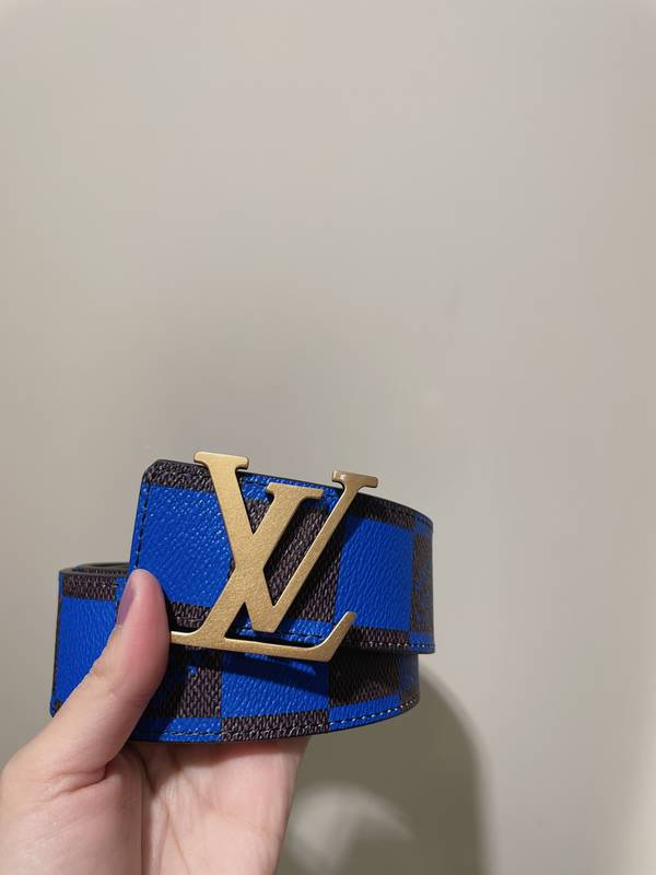 Louis Vuitton 40MM Belt LVB00341